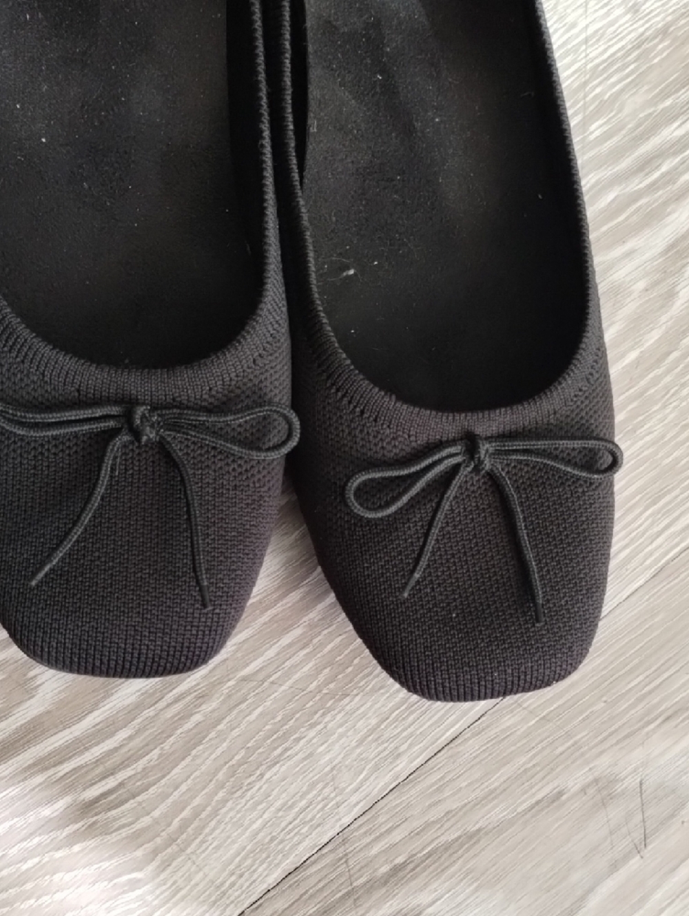 Vionic Black Knit Ballet Flats with Bow Accent - Picture 3 of 4